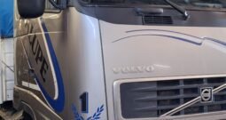 Volvo FH 400 año 2007 con carroceria