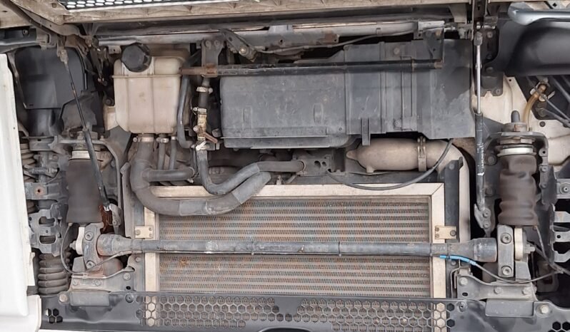 
								Scania Serie 4 360 año 2004 chasis full									
