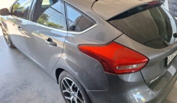 
									Ford Focus TITANIUM 2017 5p full								