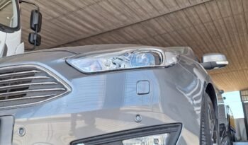 
									Ford Focus TITANIUM 2017 5p full								