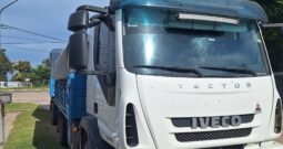 Iveco TECTOR 280 año 2017 con carrocería