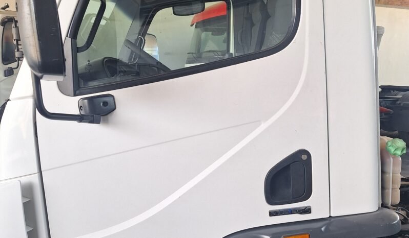 
								Mercedes Benz ACCELO 815 año 2016 full									