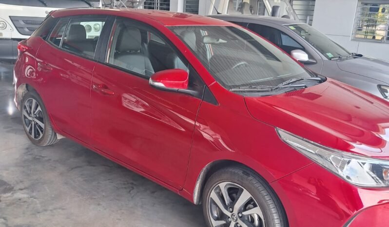 
								TOYOTA YARIS XLS PACK CVT 1.5 año 2023 full									