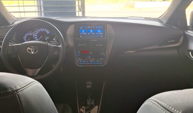
								TOYOTA YARIS XLS PACK CVT 1.5 año 2023 full									