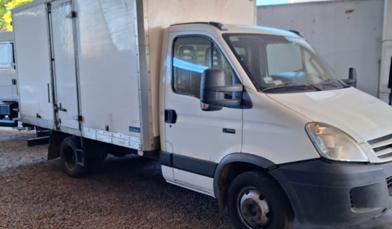 
								Iveco Daily 55 C 16 año 2008 con furgón paquetero Bonano full									