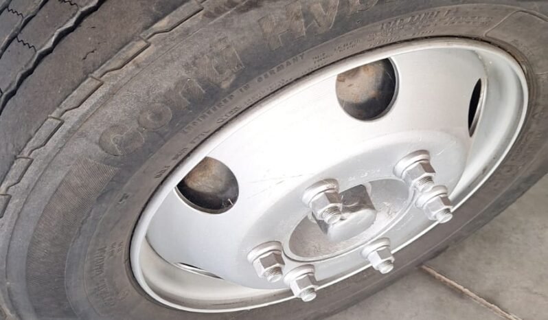 Volkswagen 9-150/39 año 2004